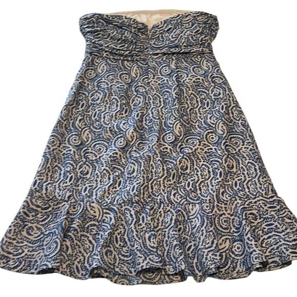The Limited Blue and White Patterned Strapless Dress Size 4 - Picture 3 of 12